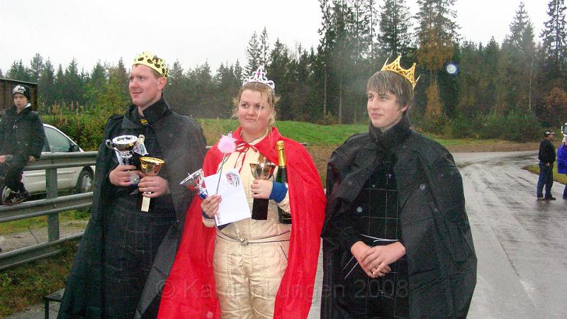 kk081011 107.jpg - Och kungligheterna själva: kungen Jimmi, drottningen Ann-Sofie samt prinsen Marcus!